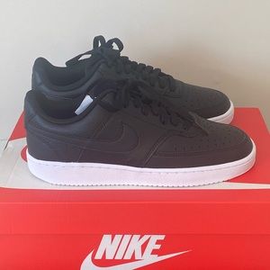 Nike/ Women’s/ Court Vision Low/Black &White/Sz8.5